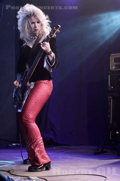 WHITE HILLS - 2013-10-15 - PARIS - Divan du Monde - 
